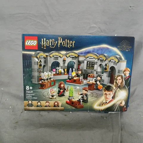 BOXED LEGO HARRY POTTER HOGWARTS CASTLE POTIOSN CLASS - 76431
