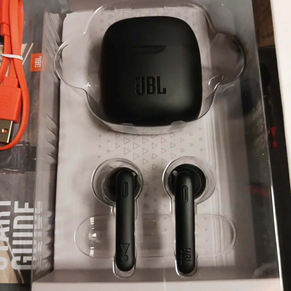 JBL TUNE220 TWS EARPHONES