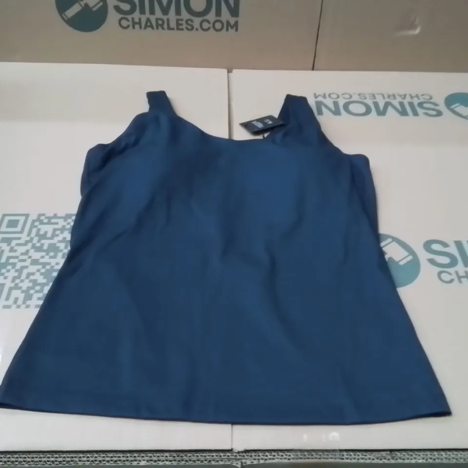 BOXED BRAND NEW APPROXIMATELY 25 SIMPLY BE ACTIVE VEST NAVY SIZE 16
