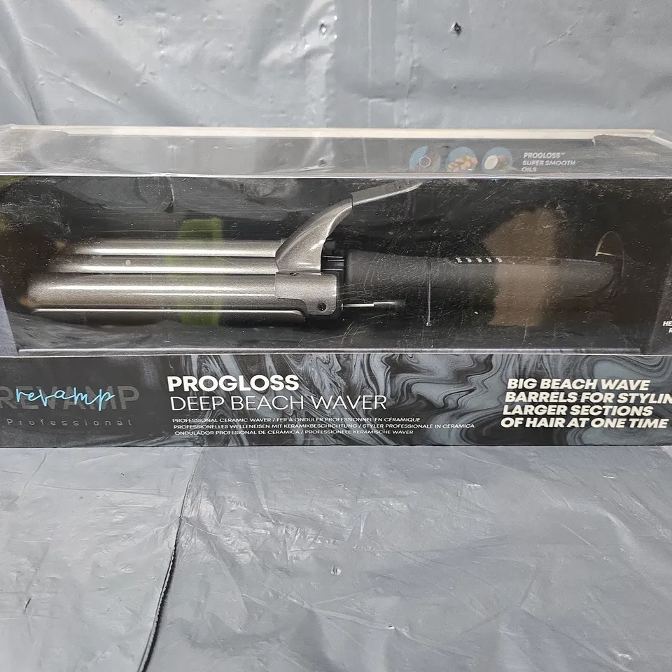 BOXED REVAMP PROGLOSS DEEP BEACH WAVER WV-2000