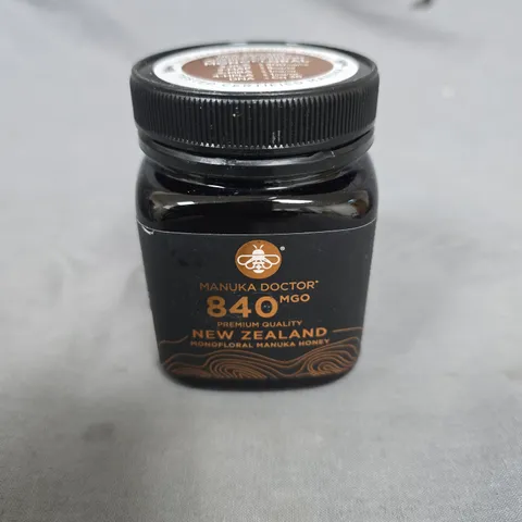 MANUKA DOCTOR 840 MGO NEW ZEALAND MONOFLORAL MANUKA HONEY - 250G