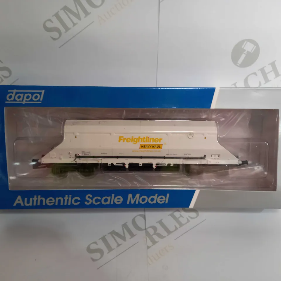 HIA FREIGHTLINER WHITE HEAVY HAUL LIMESTONE HOPPE 369022