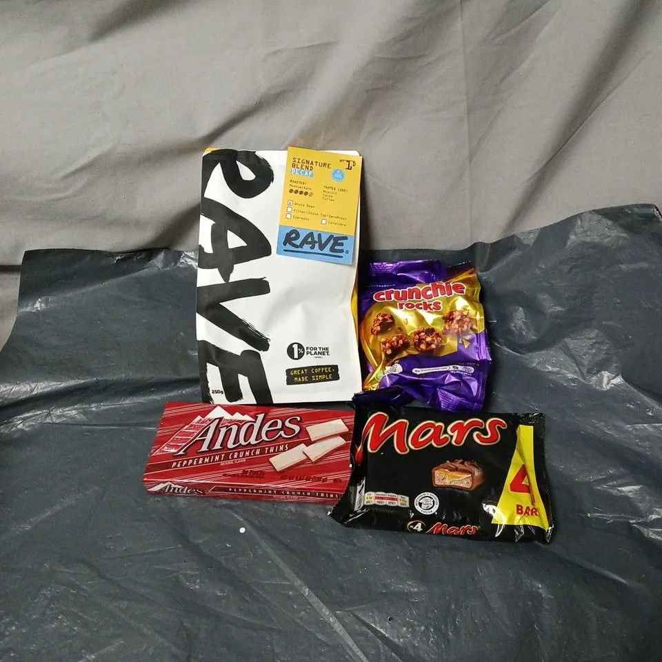 APPROXIMATELY 18 ASSORTED FOOD AND DRINK ITEMS TO INCLUDE RAVE COFFEE, CRUNCHIE ROCKS, MARS, PEPPERMINT THINS ETC