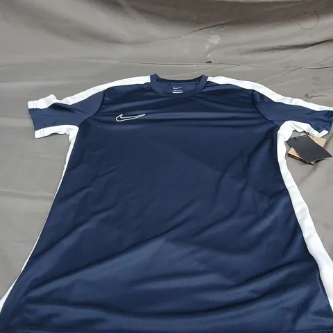 NIKE NAVY BLUE GYM TOP SIZE L