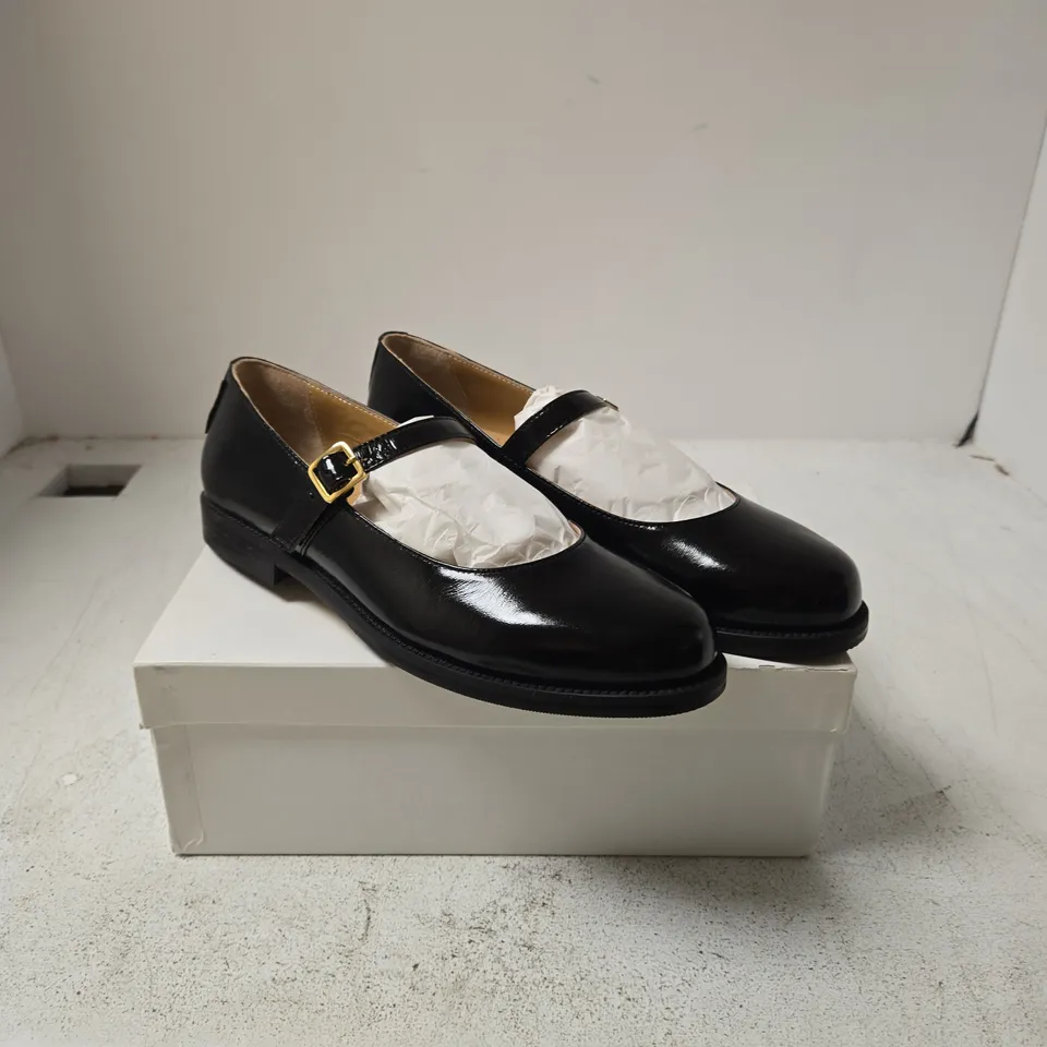 RUSSELL & BROMLEY DOTTY BLACK PATENT MARY JANE SHOES - UK 7