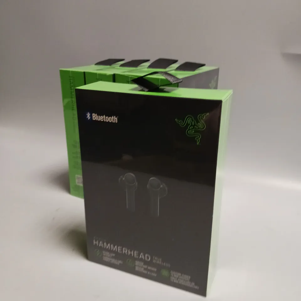 LOT OF 5 SEALED BOXED RAZER WIRELESS HEADPHONES IN BLACK AND GREEN