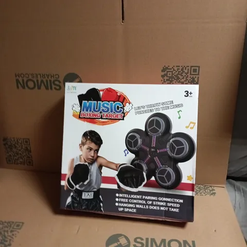 MUSIC BOXING TARGET – INTERACTIVE CHILDREN'S BOXING TOY, BOXED (3+)