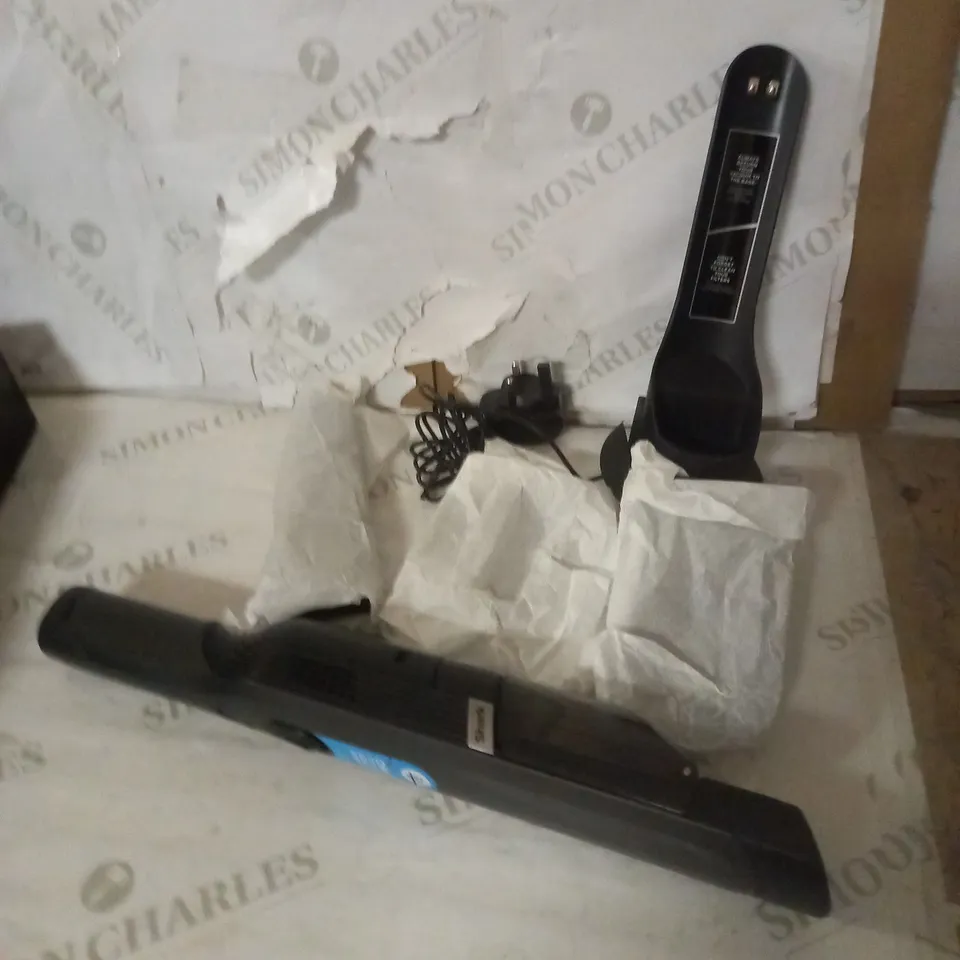 SHARK CORDLESS HANDHELD VACUUM CLEANER