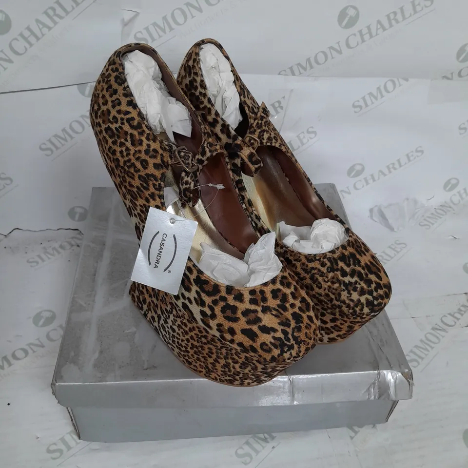 BOXED PAIR OF CASANDRA PLATFORM STRAP SHOE IN LEOPARD SUEDE SIZE 6
