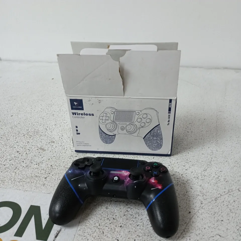 WIRELESS GAMING CONTROLLER (BOXED) 