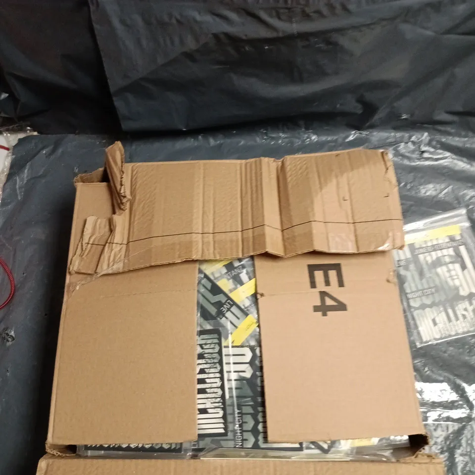 BOX OF APPROXIMATELY 180 CYBERPUNK NIGHT CITY POSTCARDS