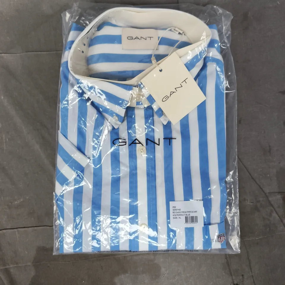 BAGGED GANT CLASSIC POPLIN STRIPE SHORT SLEEVE SHIRT IN PERFECT BLUE SIZE XL