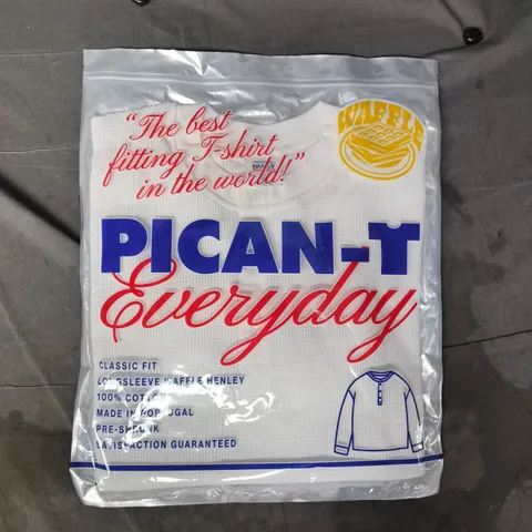 bagged pican-t everyday classic fit long sleeve waffle henley in white size medium