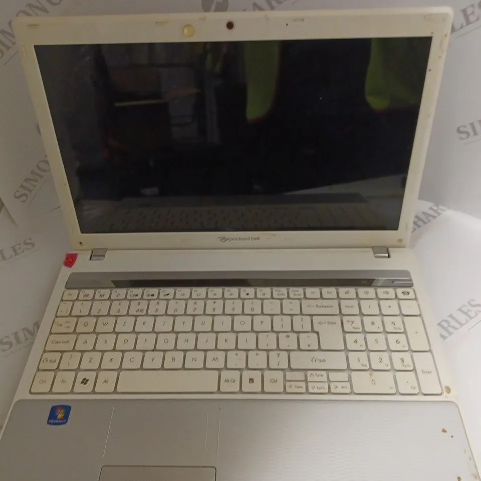 PACKARD BELL NEW95 LAPTOP
