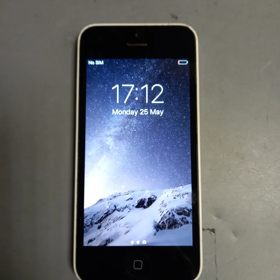 APPLE IPHONE 5C (8GB) / MG8X2B/A MOBILE PHONE