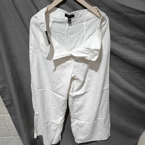 NEW LOOK WHITE SHIRT – UK 12R (EU 40R, US 8), KNOTTED FRONT, MADE IN BANGLADESH