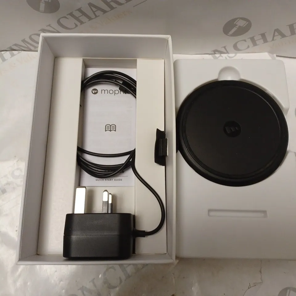 BOXED MOPHIE WIRELESS CHARGING BASE