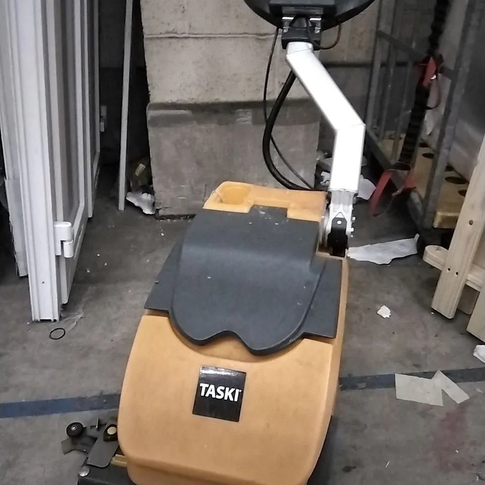TASKI FLOOR CLEANING MACHINE SWINGO 350B BMS