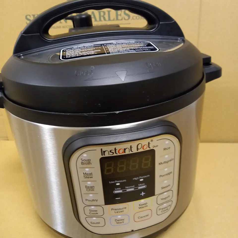 INSTANT POT DUO SMART PRESSURE COOKER