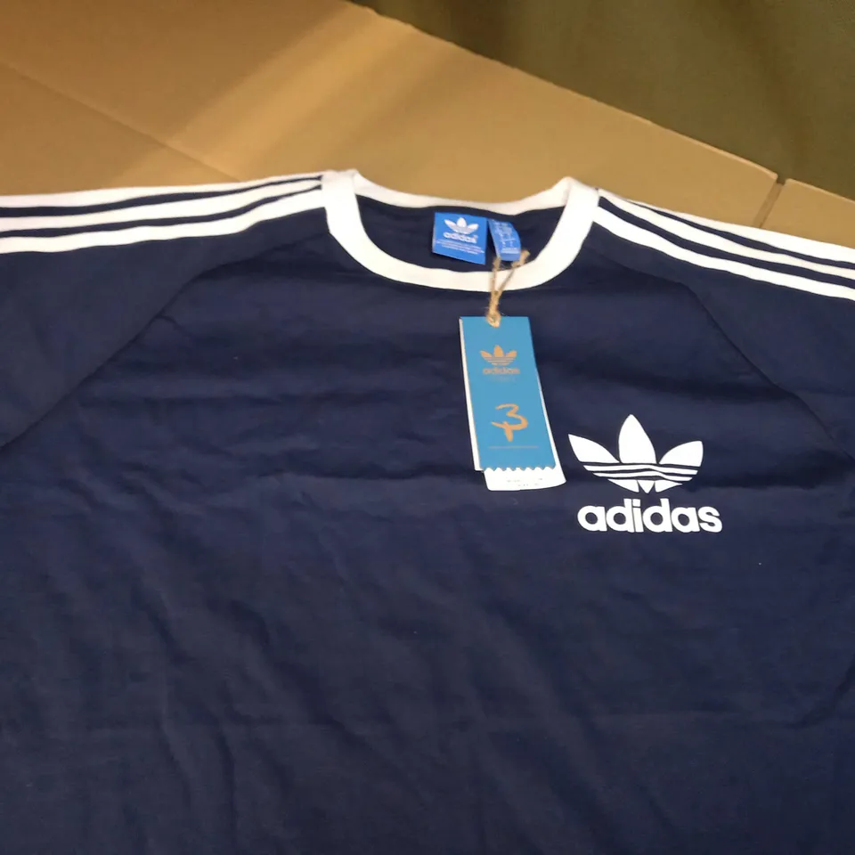 ADIDAS NAVY/WHITE LOGO DETAILED FITNESS TEE - LARGE