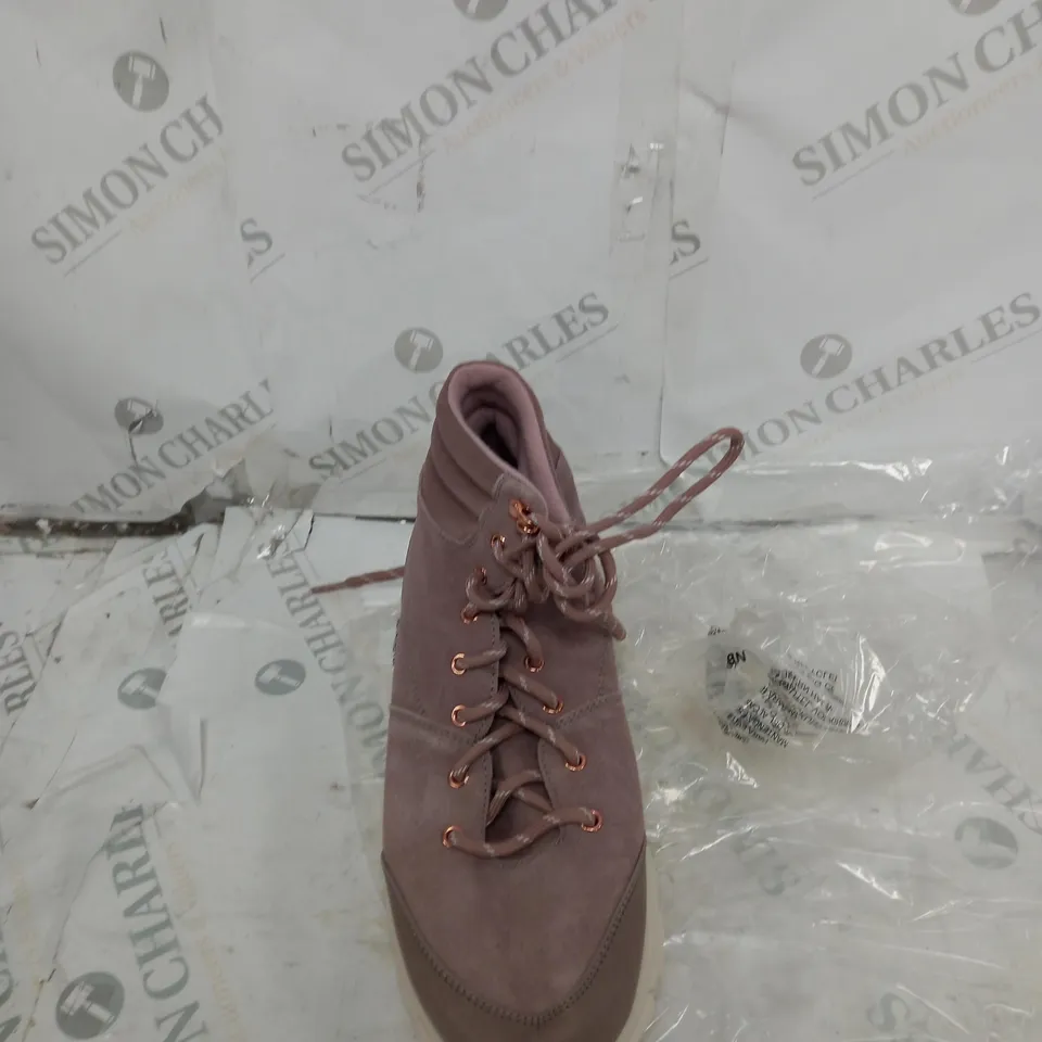 UNBOXED PAIR OF SKECHERS BLUSH SUEDE BOOTS - SIZE 8