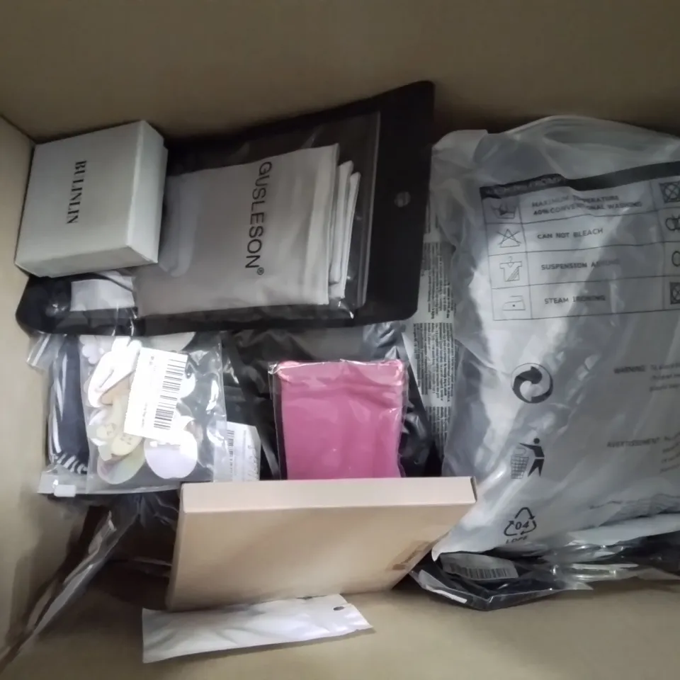 BOX CONTAINING LARGE AMOUNT OF FASHION ITEMS, CLOTHING, SILVER PLATE/STERLING SILVER DRESS UP/COSTUME JEWELLERY ETC.