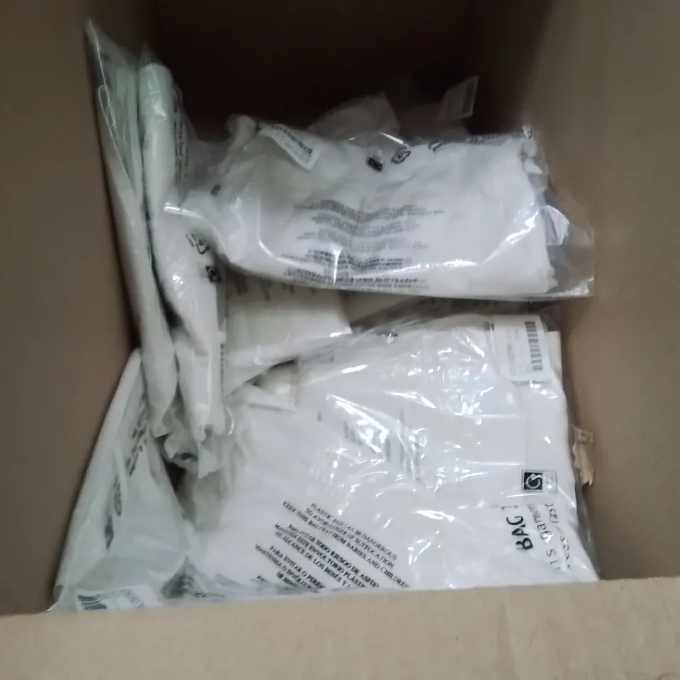 BOXED BRAND NEW APPROXIMATELY 18 SIMPLY BE TIE STRAP CAMI SHIRT WHITE SIZE 18