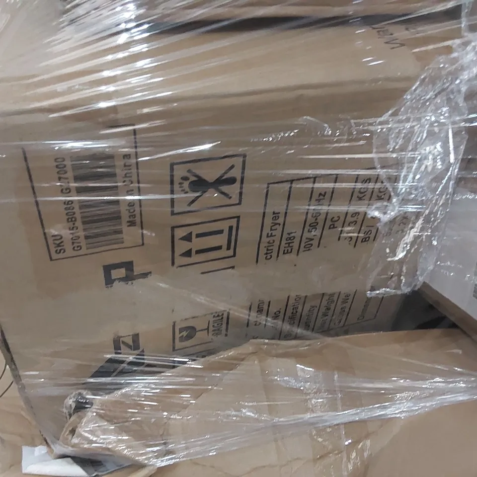 PALLET CONTAINING A LARGE QUANTITY OF ASSORTED CONSUMER PRODUCTS INCLUDING: BOXED SOFA, ACCENT CHAIR ECT