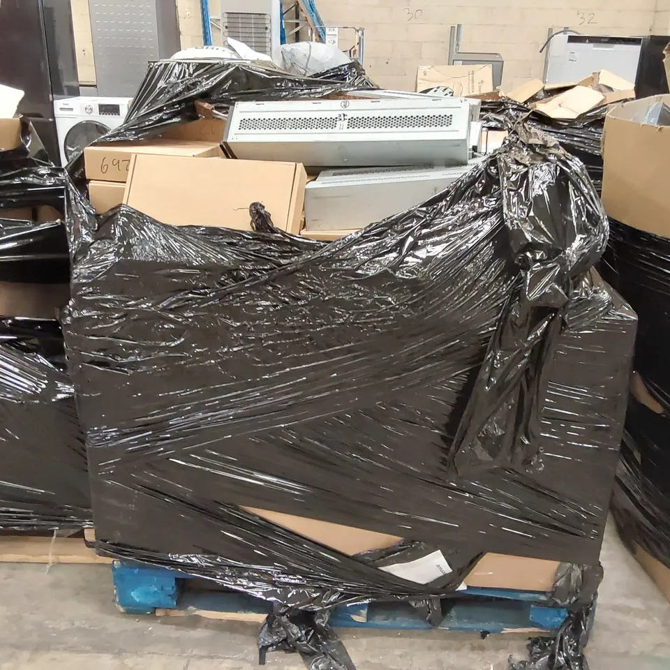 PALLET OF ASSORTED TELEPHONES AND OTHER ASSORTED ELECTRICALS ECT