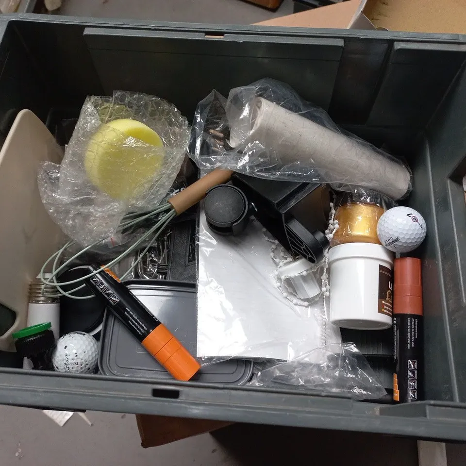 LOT OF APPROXIMATELY 16 ASSORTED HOUSEHOLD ITEMS TO INCLUDE OMEGA WATCH BOX, HELLO KLEAN FILTER AND EZYDOG HARNESS
