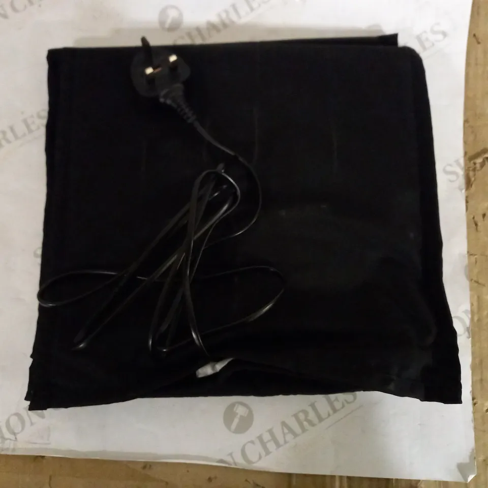 DAEWOO 200W 12 PIECE PLATE WARMER 