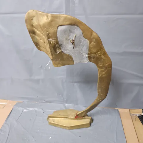 ALUMINIUM AND BRUTALIST STYLE CLOCK