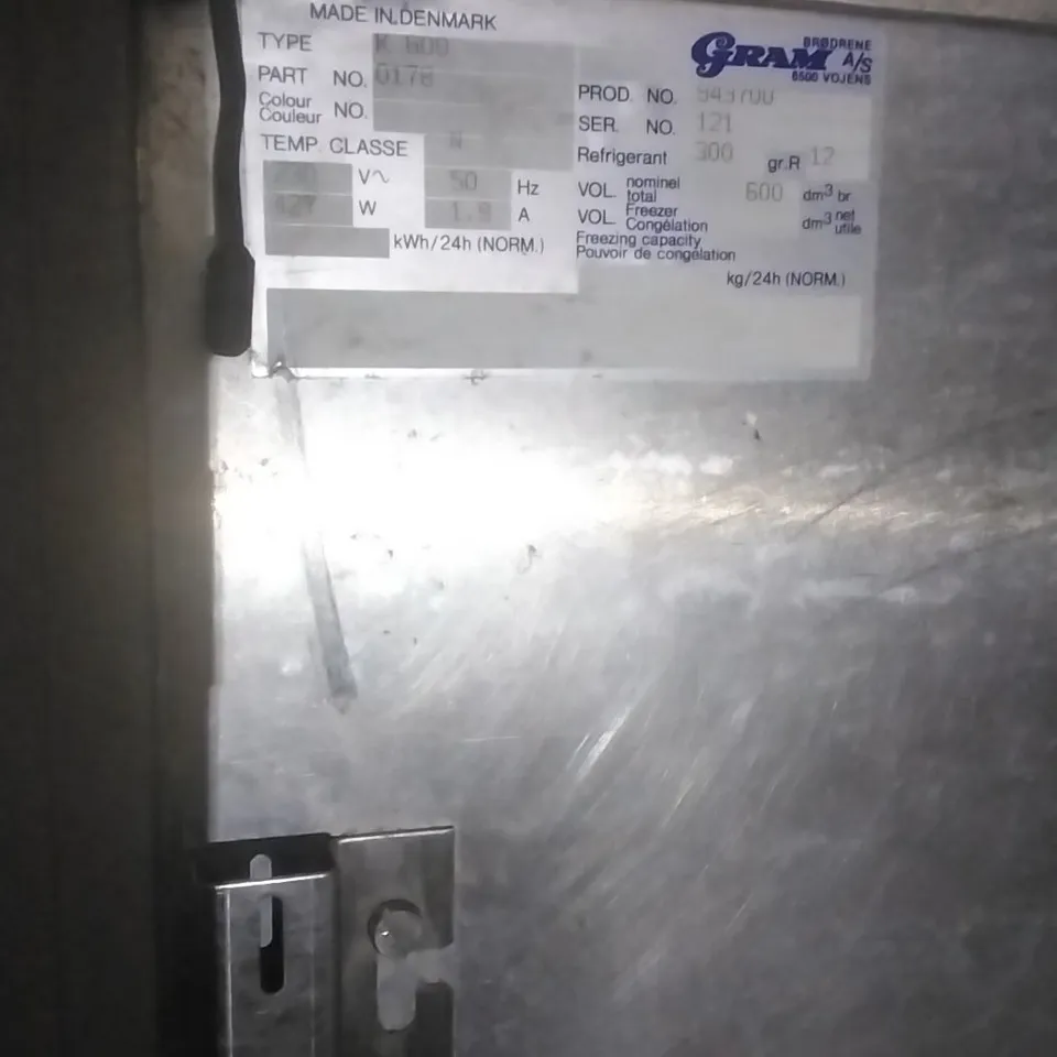 GRAM K600 COMMERCIAL 600L FREEZER WITH SHELVES MODEL NUMBER:943700