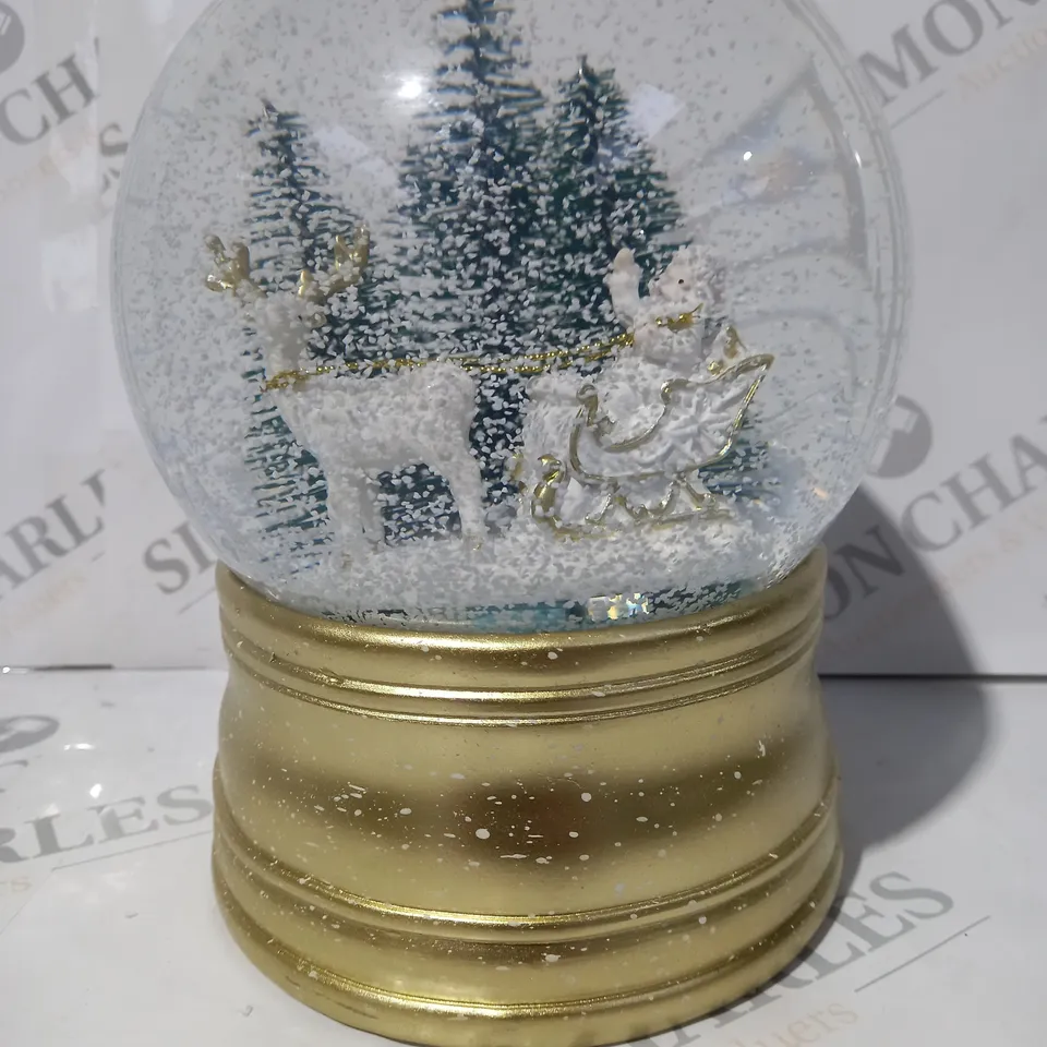 BOXED SANTA EXPRESS CHRISTMAS CHARACTER MUSICAL WATER SPINNER - SANTA