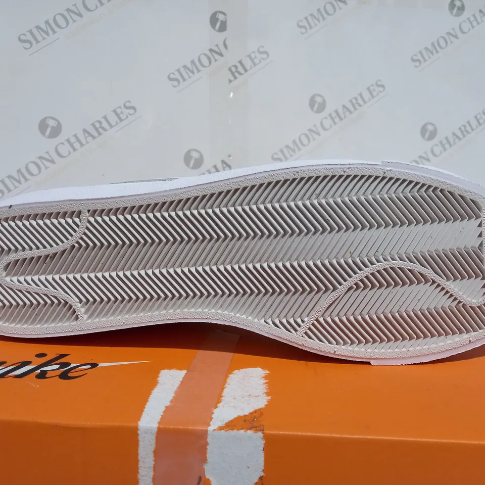 BOXED NIKE BLAZER MID '77 VNTG NAS SIZE - UK 10.5