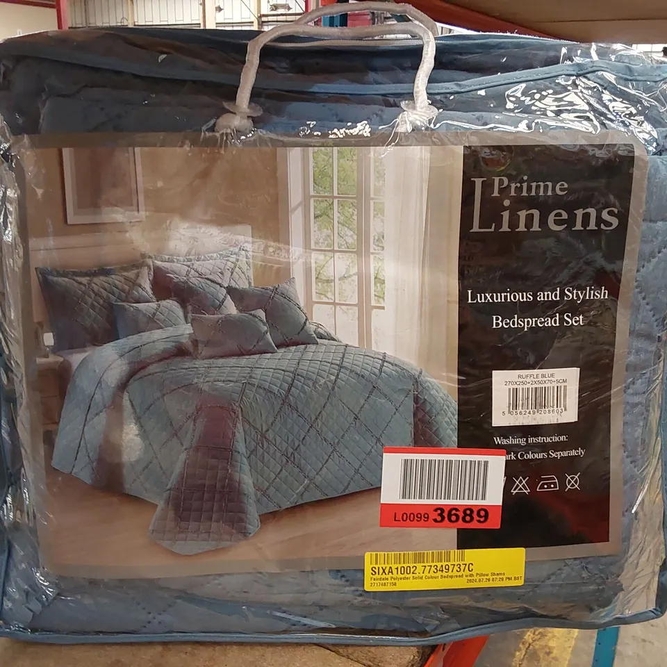 BAGGED FAIRDALE POLYESTER SOLID COLOUR BEDSPREAD WITH PILLOW SHAMS - SUPER KING (1 ITEM)