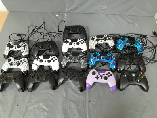 Lot 8662: 15 ASSORTED GAMING CONTROLLERS IN VARIOUS STYLES AND COLOURS ...