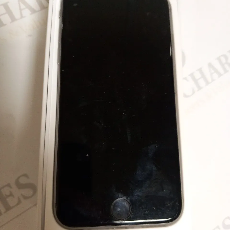 BOXED APPLE IPHONE 6S MOBILE PHONE