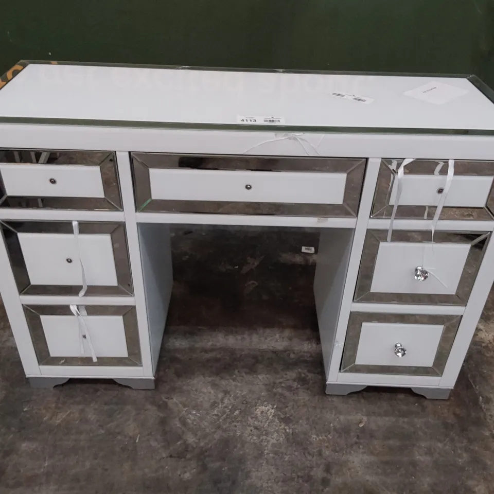 DESIGNER PEDESTAL DRESSING TABLE MIRROR/WHITE GLASS