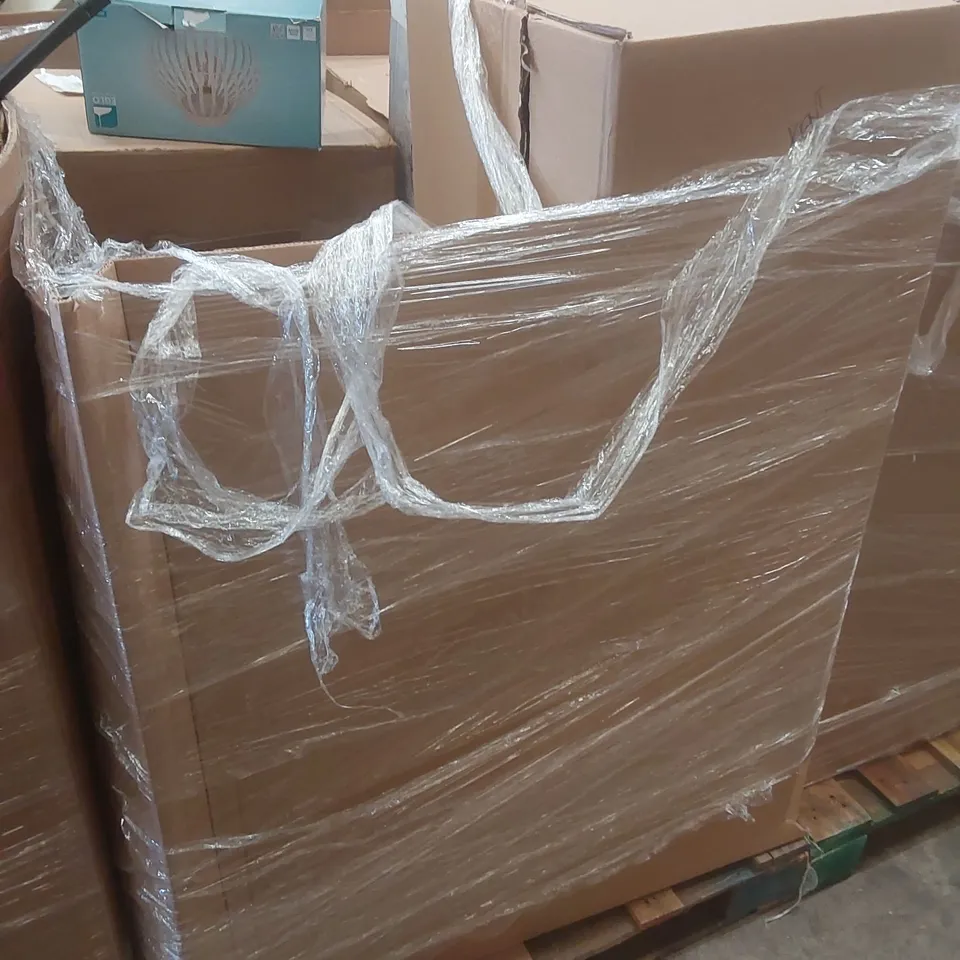 PALLET CONTAINING A VERY LARGE QUANTITY OF ASSORTED DESIGNER LIGHTING PRODUCTS INCLUDING: CECILE CEILING FITTING, FLORESTA LIGHT, EGLO LIGHTS ECT