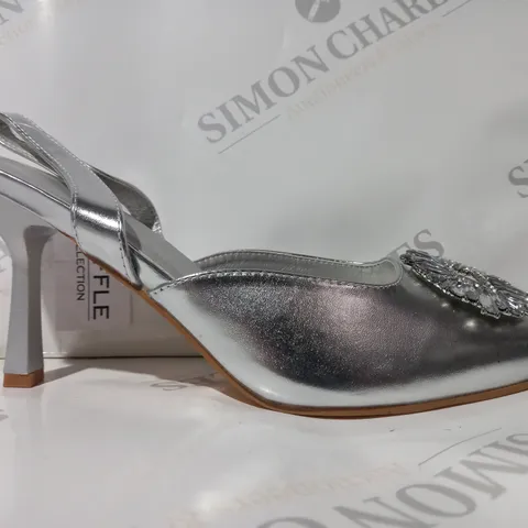 BOXED PAIR OF TRUFFLE COLLECTION POINTED TOE HEELED COURT SHOES IN METALLIC SILVER W. JEWEL EFFECT SIZE 7
