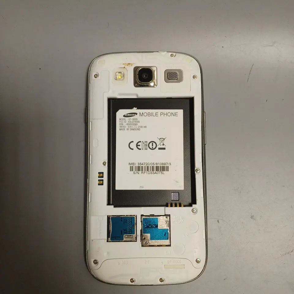 SAMSUNG GALAXY S3 SMARTPHONE 