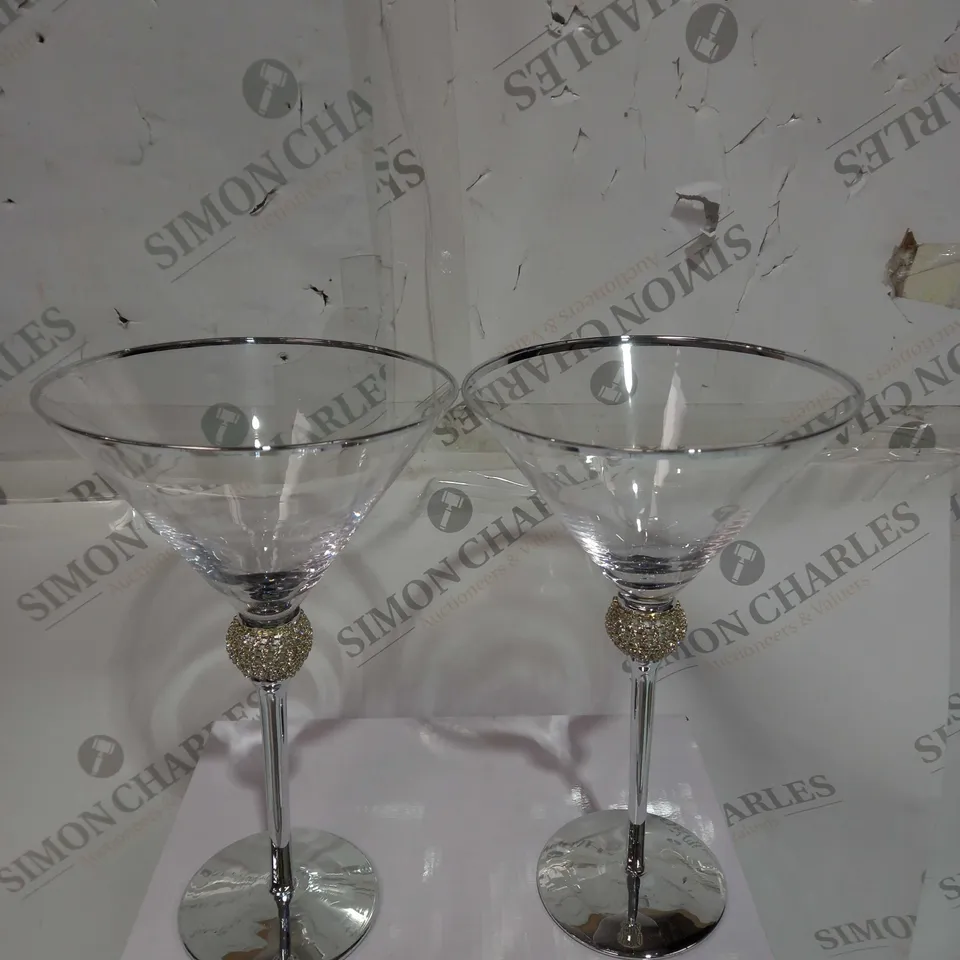 2 COCKTAIL GLASSES  DIAMONTE NECK