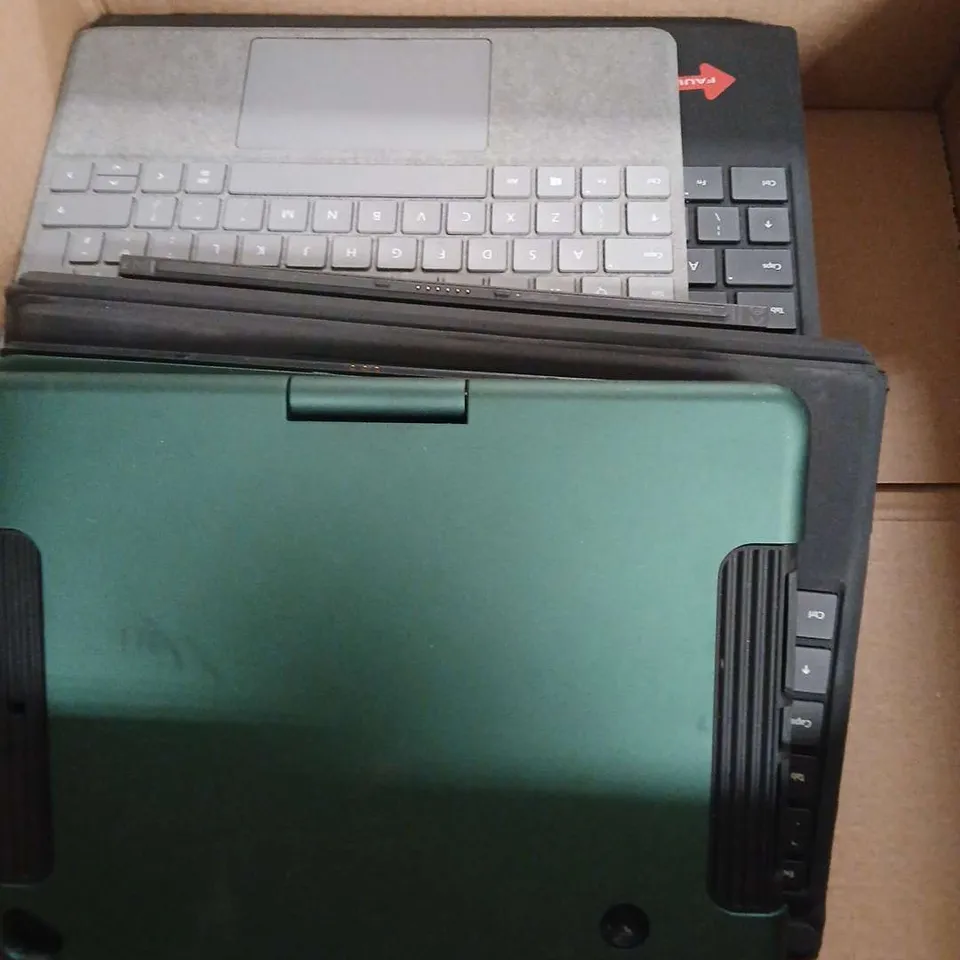 BOX OF APPROXIMATELY 15 ASSORTED TABLET KEYBOARDS