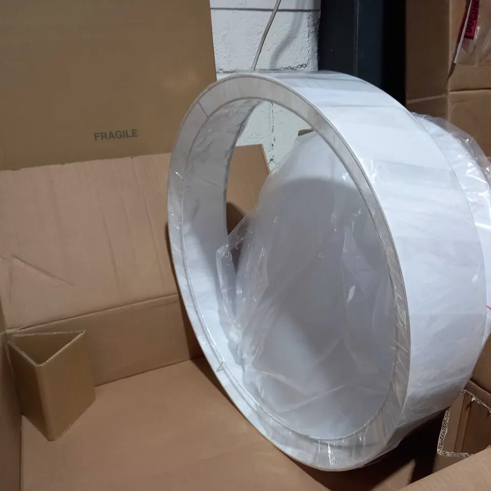 BOXED 3 LIGHT FLUSH WHITE FAUX SILK - SIZE 60CM