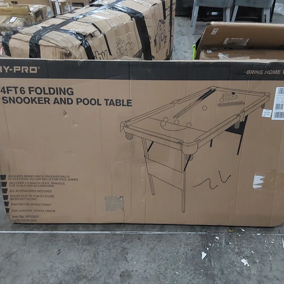 BOXED 4FT6 FOLDING SNOOKER AND POOL TABLE (1 BOX)