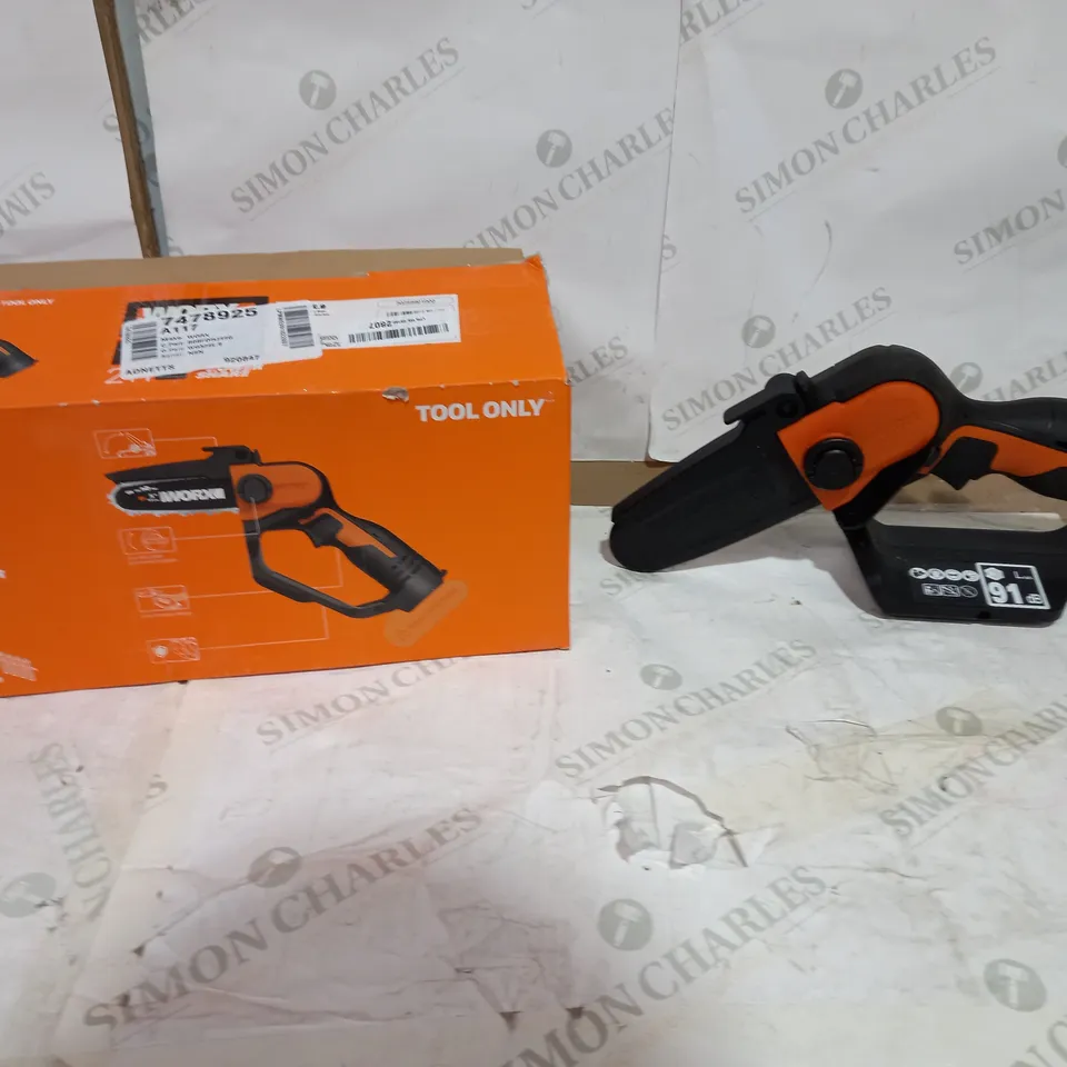 WORX WG324E 18V (20V MAX) ONE HANDED CORDLESS PRUNING SAW
