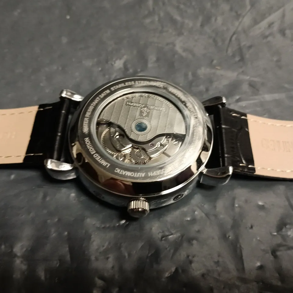 SAMUEL JOSEPH WRISTWATCH WITH BLACK LEATHER STRAP