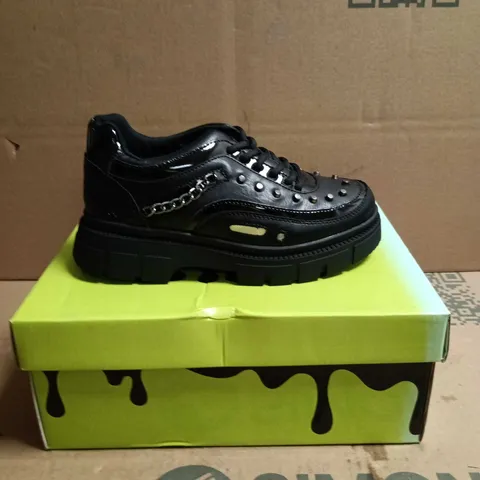 KOI KIDZ LIL BANE OF EXILE TRAINERS BLACK SIZE 13