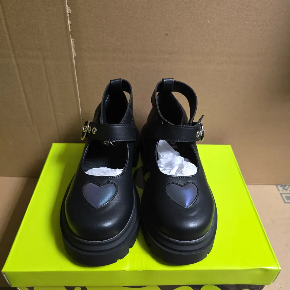 BOXED PAIR OF KOI LOVEBUG MEADOW KIDZ MARY JANE SHOES – BLACK, UK 12 